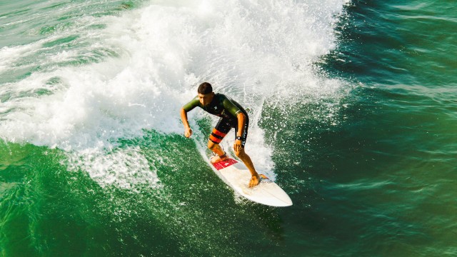 爱游戏真人体育娱乐-全民狂欢！电竞盛典火热开启，热血引爆全场！