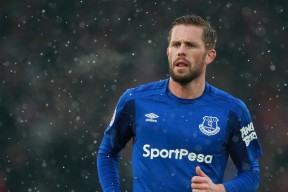 高楼垂直马拉松世界巡回赛 迪拜站选手挑战楼层数破世界纪录