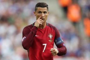 世界杯小组赛第二轮：美国1比1平荷兰 双方门将表现均堪称教科书