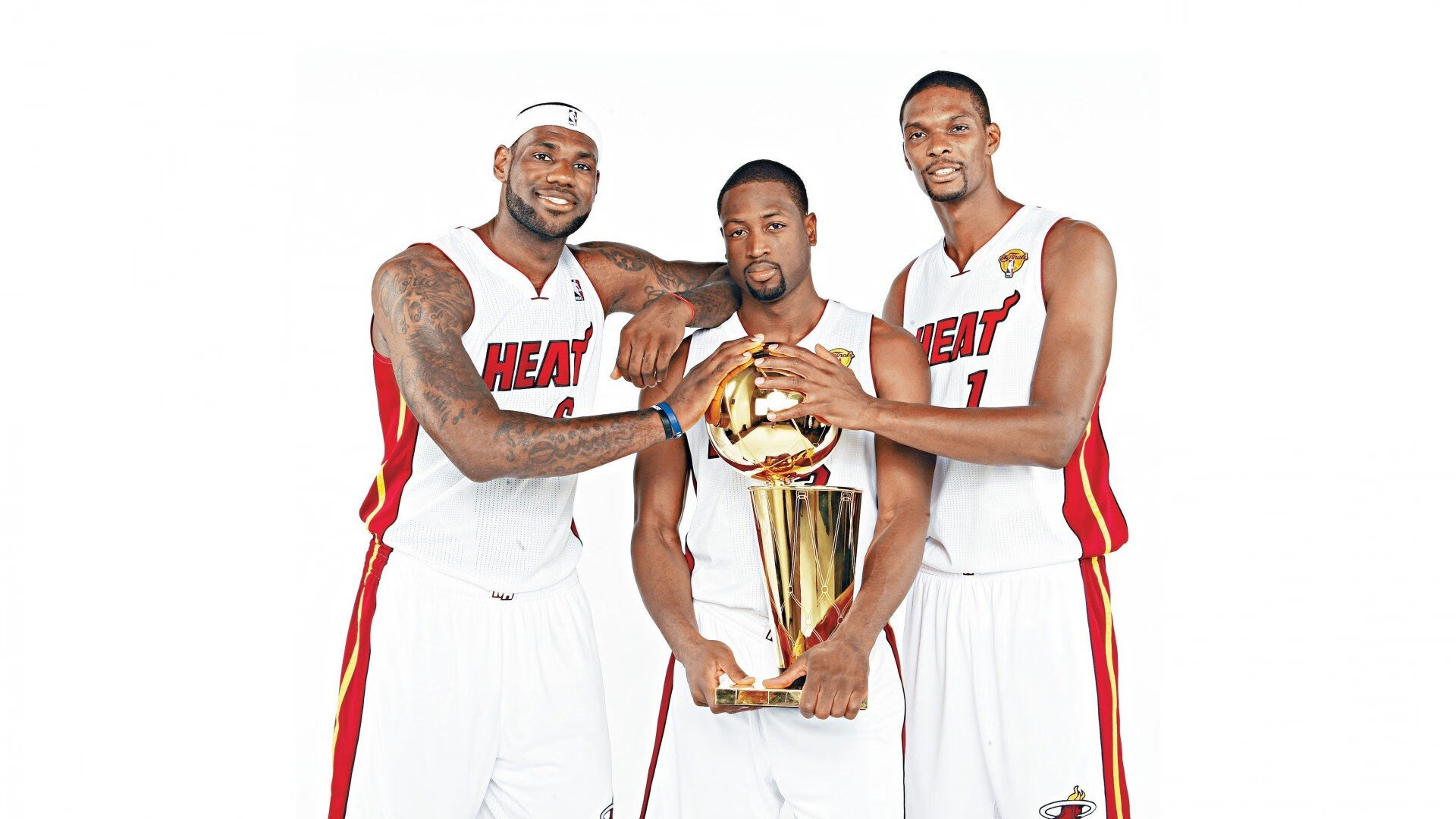 爱游戏平台-体育焦点事件引发社媒讨论，体育热点话题