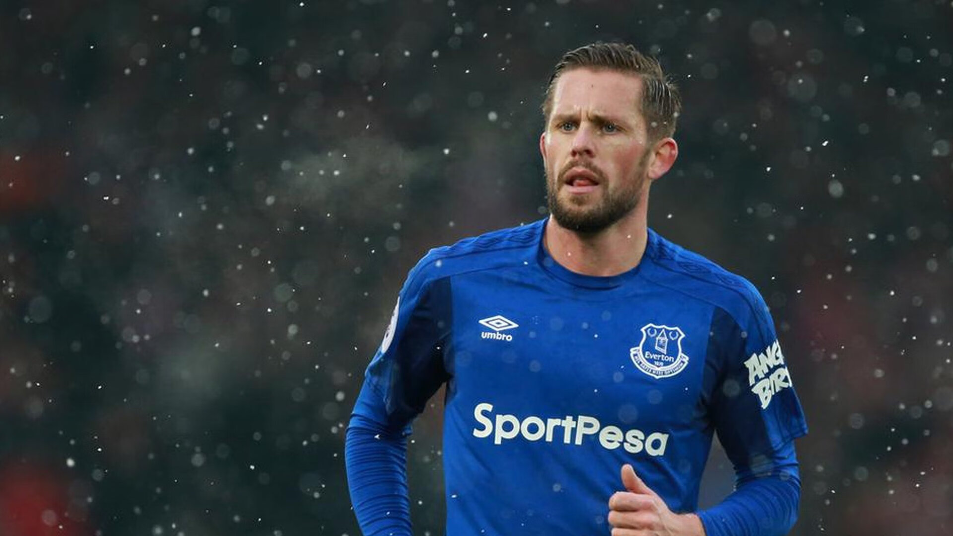 高楼垂直马拉松世界巡回赛 迪拜站选手挑战楼层数破世界纪录